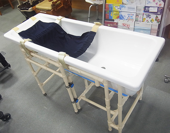 子ども用の簡易浴槽